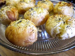 This week's tablehopper: drink to remember, not to forget.