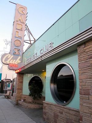 This week's tablehopper: makin' moves.