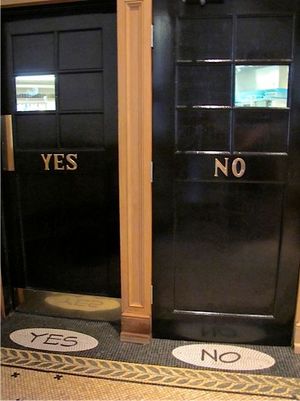 May 10, 2013 - This week's tablehopper: and all that jazz.