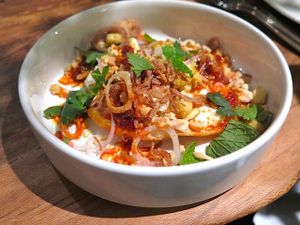 This week's tablehopper: all right, all right, all right.