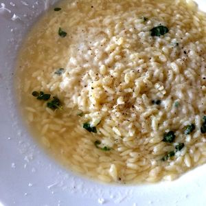 This week's tablehopper: nanu nanu.