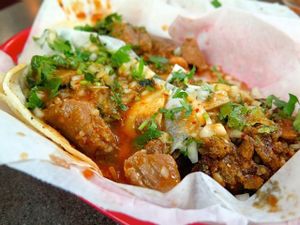 October 21, 2014 - This week's tablehopper: #OrangeOctober.