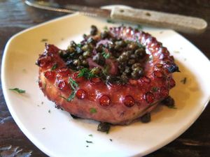 This week's tablehopper: bearded ladies.