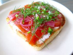 This week's tablehopper: Don patrol.