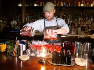 June  9, 2015 - This week's tablehopper: what a broad.