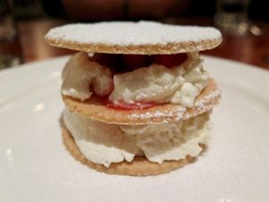 This week's tablehopper: back to our summer romance with Karl the Fog.