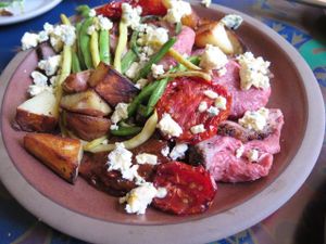 This week's tablehopper: sound the horns, it's Fogust.