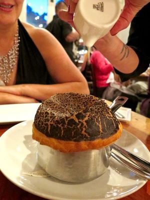 September 29, 2015 - This week's tablehopper: some velvet morning.