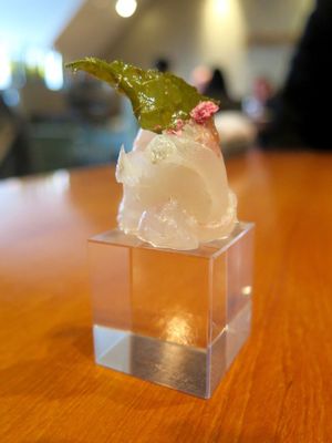 This week's tablehopper: clicking my heels.