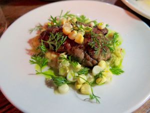 October 25, 2016 - This week's tablehopper: falling all over.