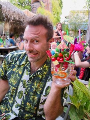 August 22, 2017 - This week's tablehopper: let's eat (and drink)!