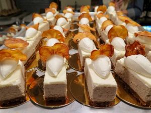 This week's tablehopper: holidaze.