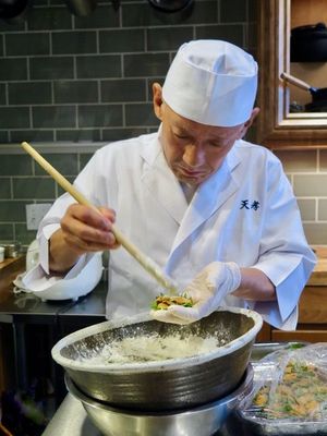 May 15, 2018 - This week's tablehopper: tempurrrrrrrrrra.