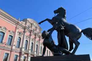 August  8, 2018 - This week's tablehopper: palaces and pelmeni.