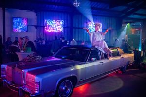 November 26, 2019 - This week's tablehopper: wavy gravy.