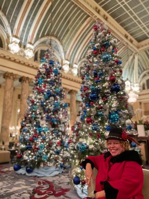 This week's tablehopper: hoppy holidays.