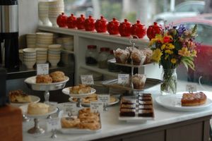 Cute Alert: Elmwood Café Opens in Old Ozzie's Space on College