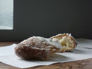 News Bites: Changes at Roosevelt Tamale Parlor, Fire at Saffron Grill, More Late-Night Burgers