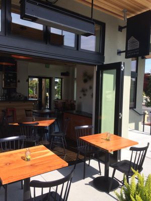 Dispatch from the 650: Johnston's Saltbox and Pizzeria Delfina Open