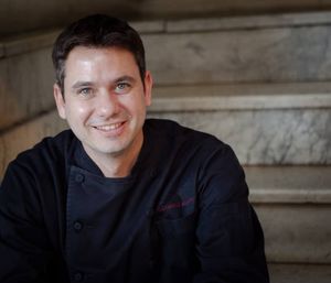 Plin Coming to Valencia Street from Alexander Alioto