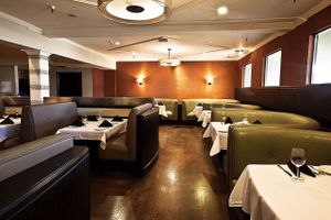 Burlingame News: Fattoria e Mare Opens, Vinyl Room Gets a New Look