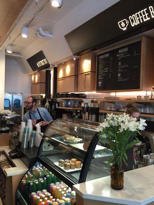 Cawfee Tawk: Artís Coffee, Fora Think Space