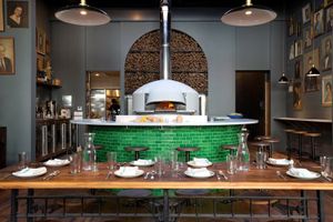 Del Popolo Now Open in All Its Stylish, Pizza-Slinging Glory