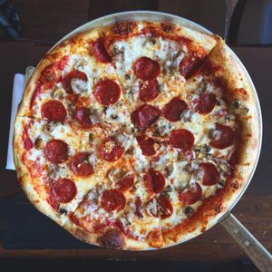 Tidbits: Adventure in Food and Wine, New Central Kitchen Menu, Lafayette Reopens, Stoner's, Hatch Chile Roasts, More!