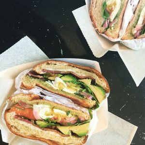 Lunch at Una Pizza and Lots of Bernal News, Including Where to Buy Tartine Bread