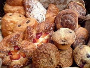 20th Street Haps: A New Bakery (Kahnfections) and New Chef at 20 Spot