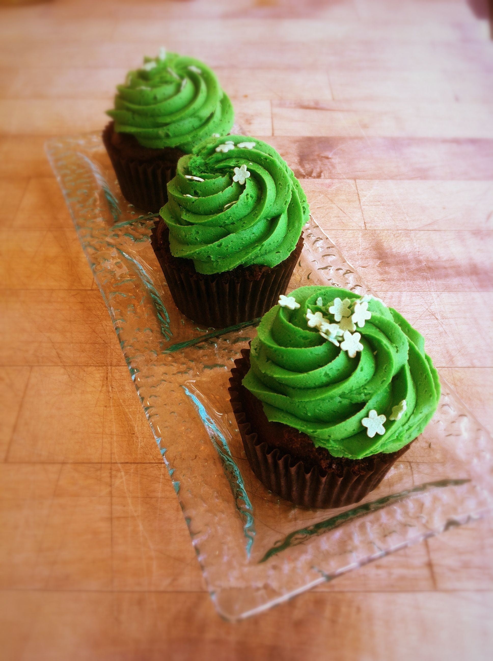stpatrickcupcake-bakerandbanker.JPG