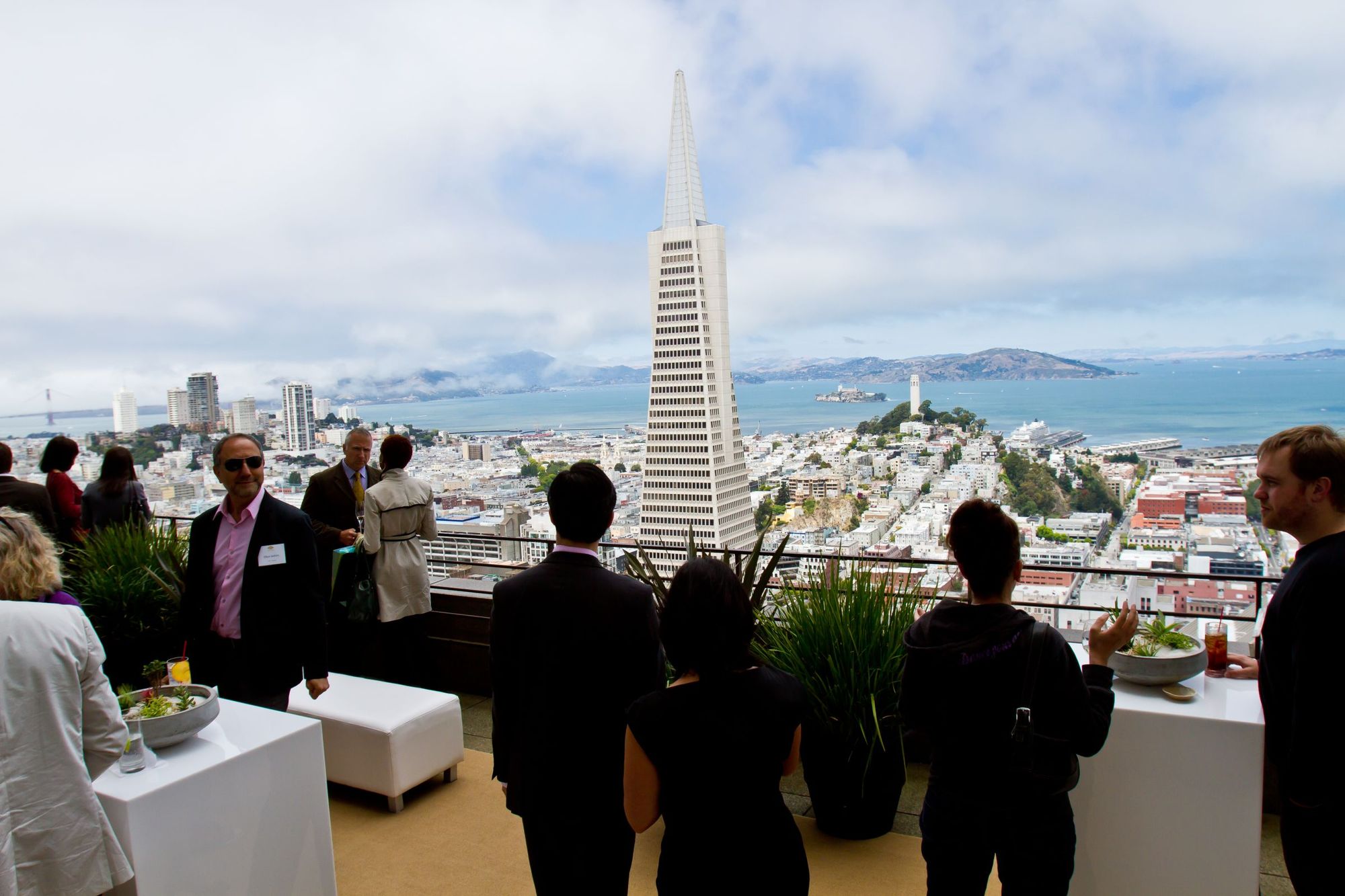 MandarinOriental-SanFrancisco-SkyDeck2-300dpi.jpg