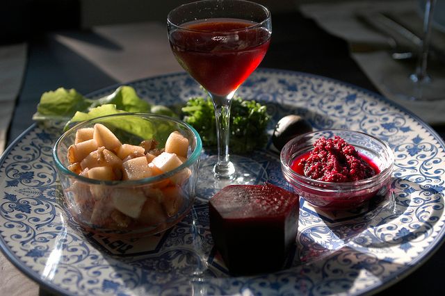 Seder_plate_Flickr_MollyJade.jpg