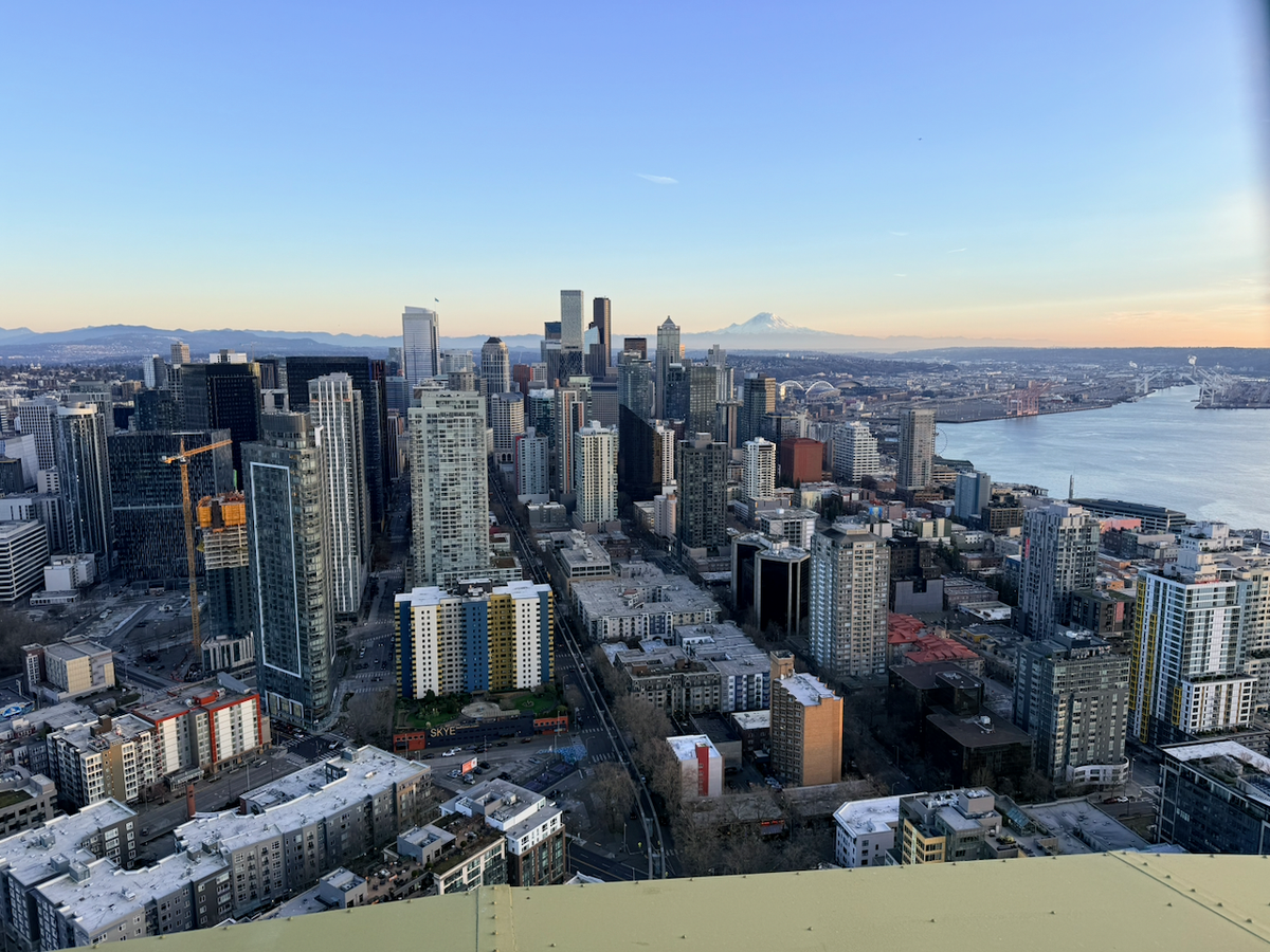 Airborne moves to Lake Union - Hockey - Sailing - Snowboarding