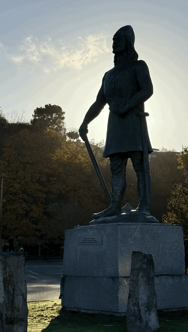 Grand Prix, Halloween, Walks