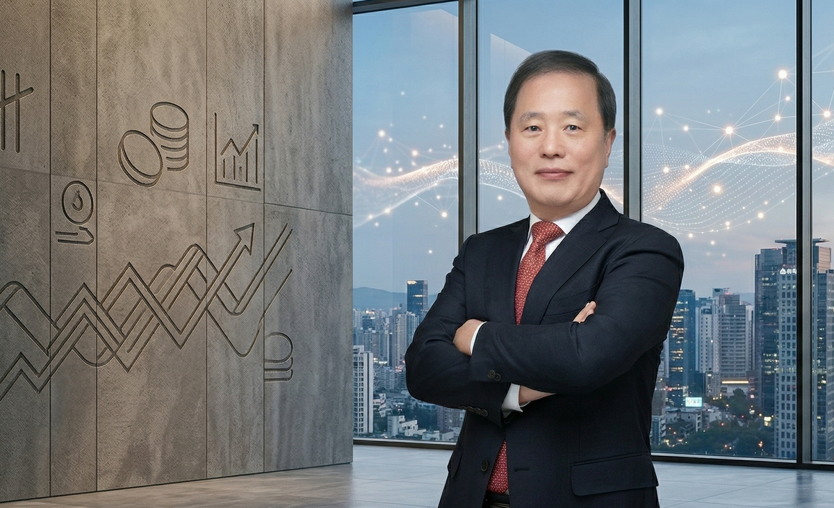 "숫자 너머의 본질을 설계하는 금융 거장, 40년 자본시장의 ‘구원투수’ 신동기를 만나다"
