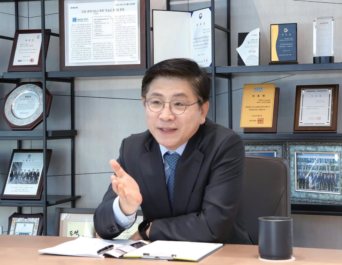 "검사의 눈으로 기업을 지킨다" 26년 특수통이 '스타트업 로펌'으로 판을 바꾸다, 법무법인 로백스 김기동 대표변호사 인터뷰