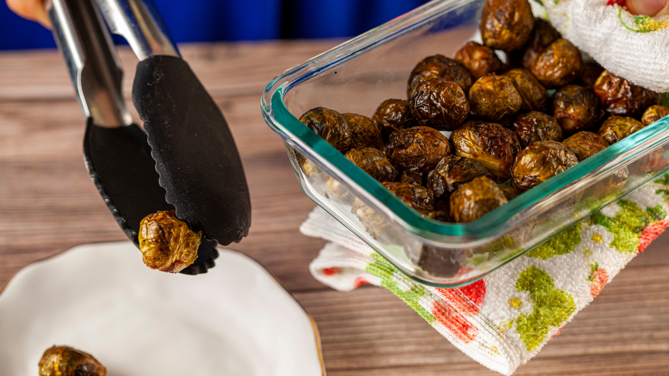 Get A Grip On Your Cooking: The 5 Best Tongs for Your Kitchen!