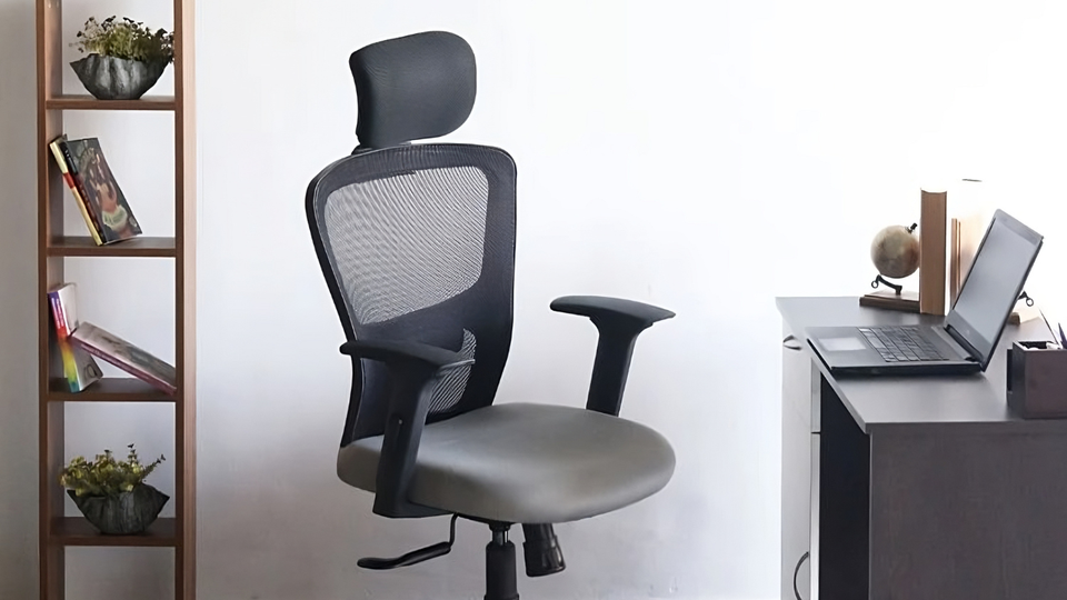 Makeover Your Desk Space: Pick from the 5 Best Grey Office Chairs
