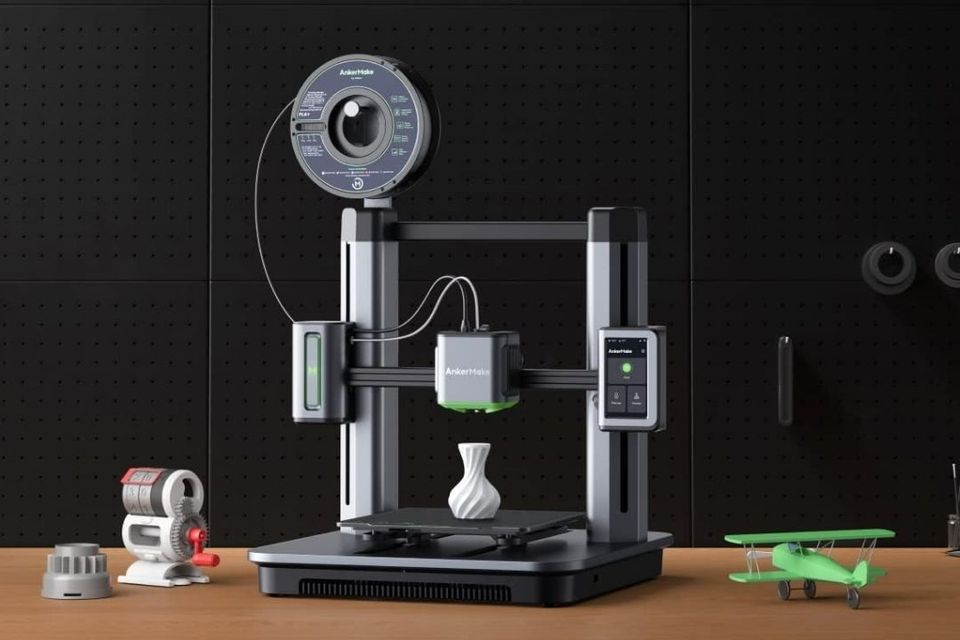 The Fastest 3D Printer Around: AnkerMake M5 with Up to 500 mm/s Speed and 7x7 Auto-Leveling for Super Precise 0.1mm Prints!