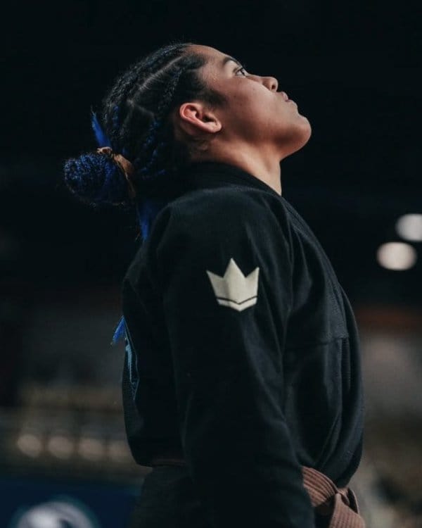 Sarah Galvão in her gi before a match