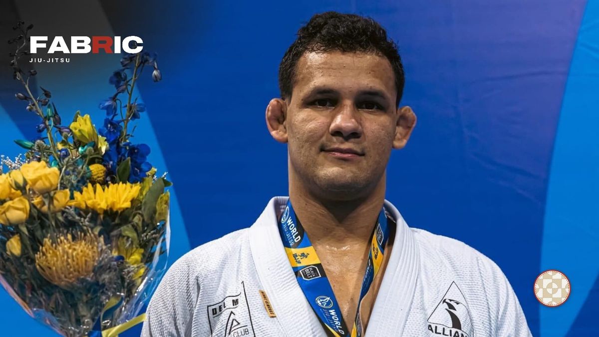 Fellipe Andrew on the World Championship podium with his medal