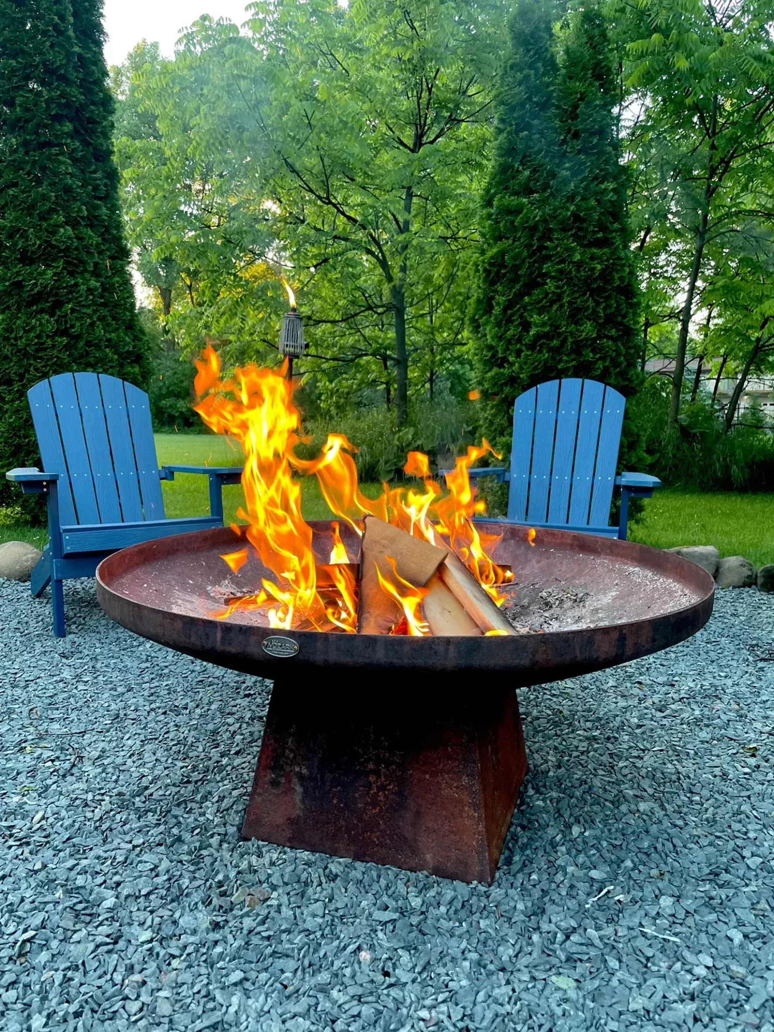 Mozark 42 Inch Pyramid Fire Pit