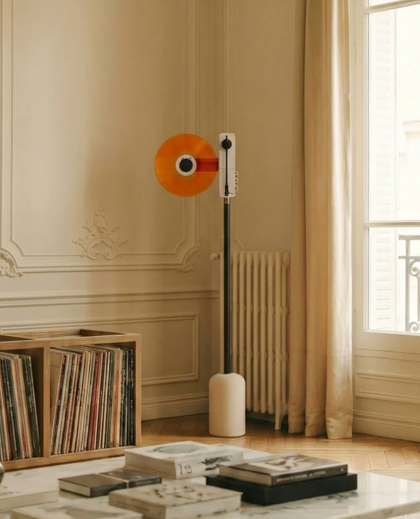 Ruka Studio TD-1 Vertical Turntable