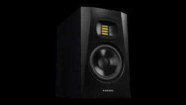 The Best Studio Monitors for Beginners: 5 Nearfield Speakers Worth Buying