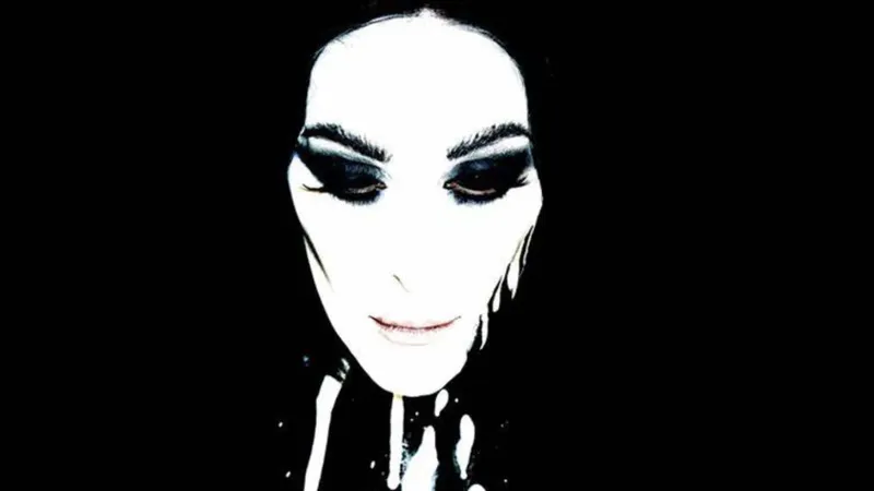 Delerium and Diamanda Galás Open Exaudire With Into The Light