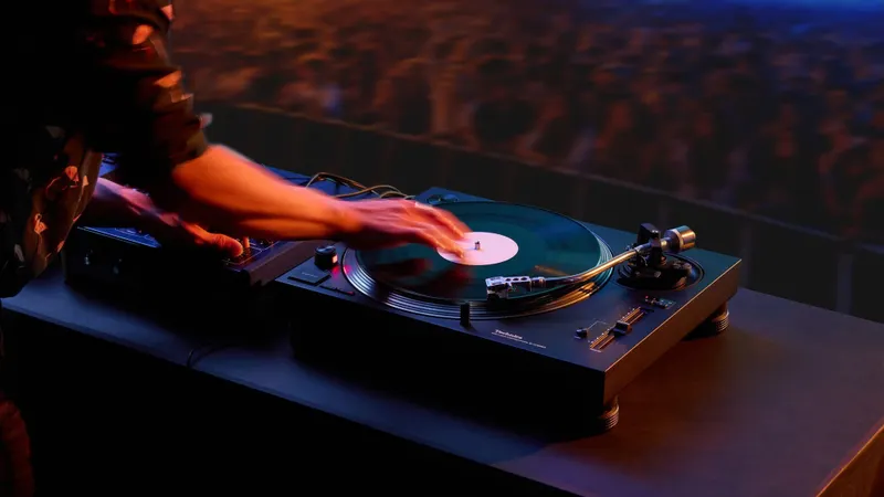 Technics Announces SL-1210MKX DJ Turntable