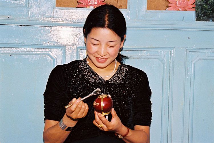 Mosuo woman (Courtesy: Spiegel.de)