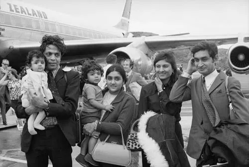 Large mass of Immigrants are coming from Uganda to India, no one knows why