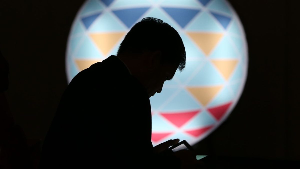 Smart devices still struggle to cope with mental health crises